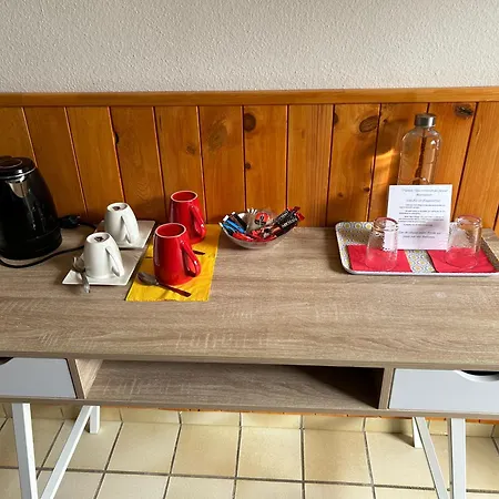Guest house Manoir De La Gravette, Maison & Table D'hotes