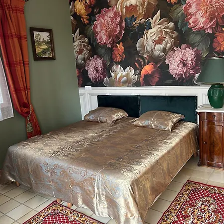 Manoir De La Gravette Authentic French Manor Experience Гостевой дом Монтобан