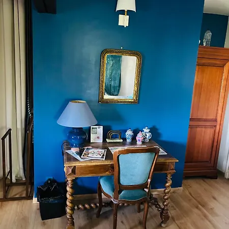 Manoir De La Gravette, Manoir Et Table D'hotes Guest house *