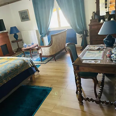 Guest house Manoir De La Gravette, Manoir Et Table D'hotes Montauban